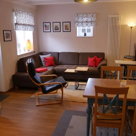 Apartment Lindenhof, Kombi 1 Und 2 *